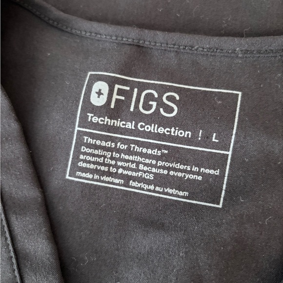 Women's Figs Scrub Top & Pants - Black - Large - Picture 7 of 11